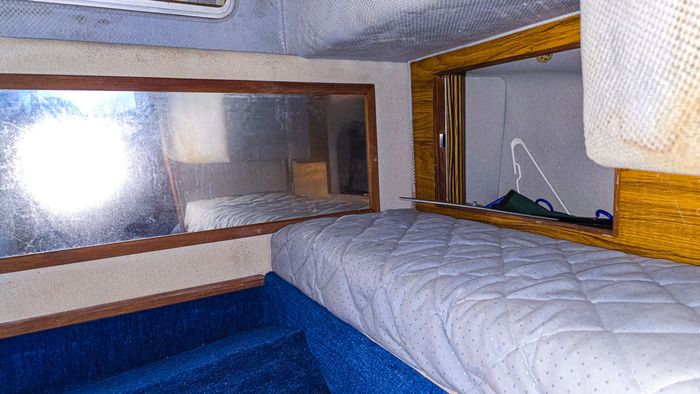 1988 Sea Ray Sundancer 268 Photo 12 of 14