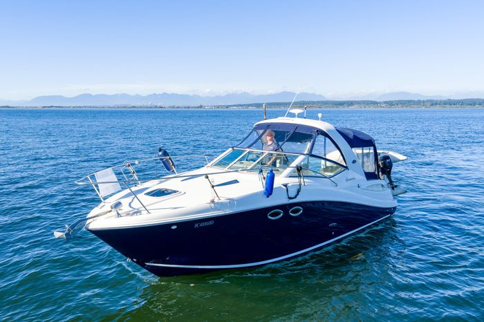 2006 Sea Ray 290 Sundancer Photo 2 of 32