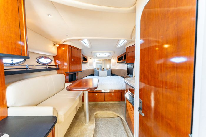 2006 Sea Ray 290 Sundancer Photo 19 of 32