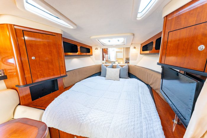 2006 Sea Ray 290 Sundancer Photo 24 of 32