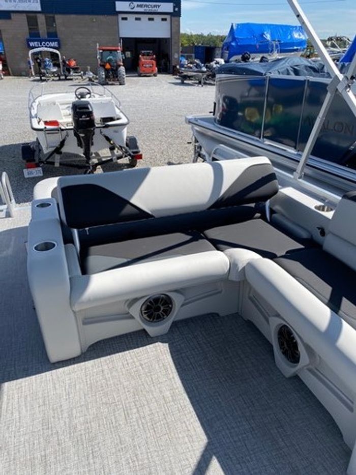 2026 Avalon Venture 2385VRB Photo 10 of 12