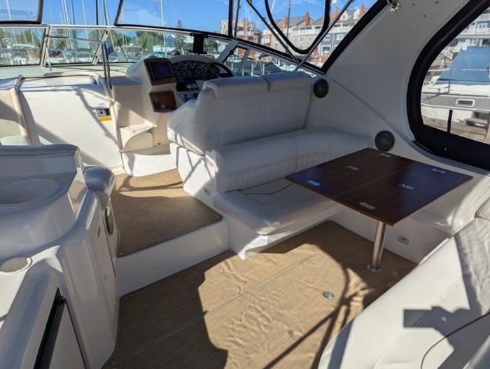 2000 Cruisers Yachts 3375 Photo 17 sur 93