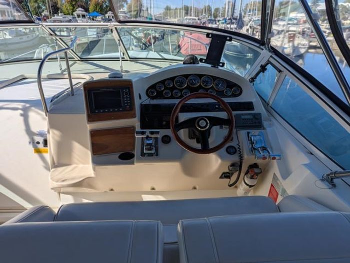 2000 Cruisers Yachts 3375 Photo 24 sur 93