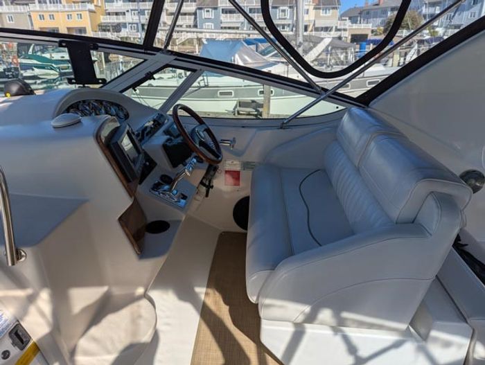 2000 Cruisers Yachts 3375 Photo 25 sur 93