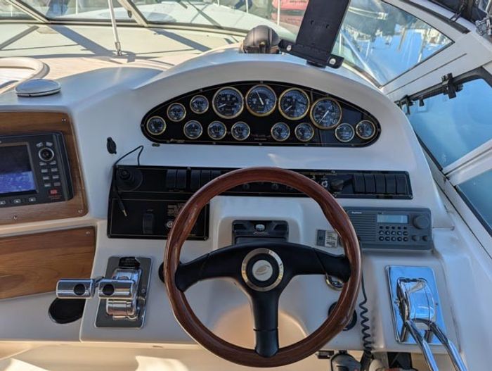2000 Cruisers Yachts 3375 Photo 29 sur 93