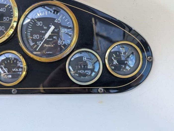 2000 Cruisers Yachts 3375 Photo 38 sur 93