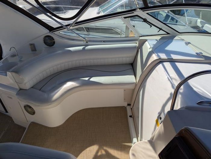 2000 Cruisers Yachts 3375 Photo 40 sur 93