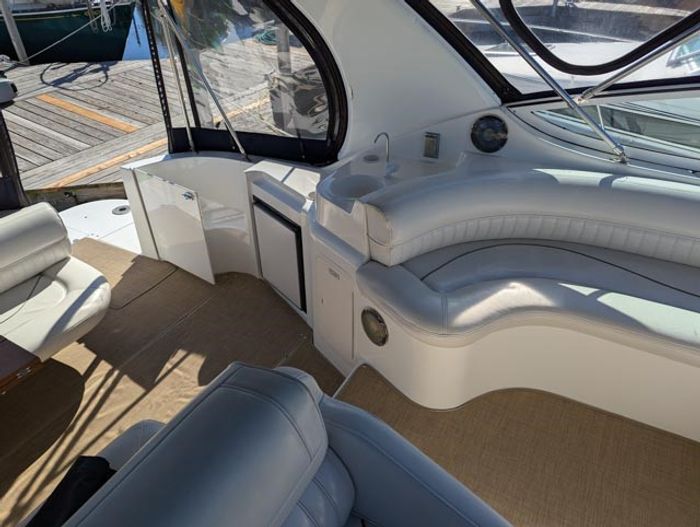 2000 Cruisers Yachts 3375 Photo 41 sur 93