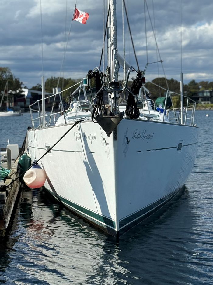 2004 Beneteau 473 Photo 2 sur 37