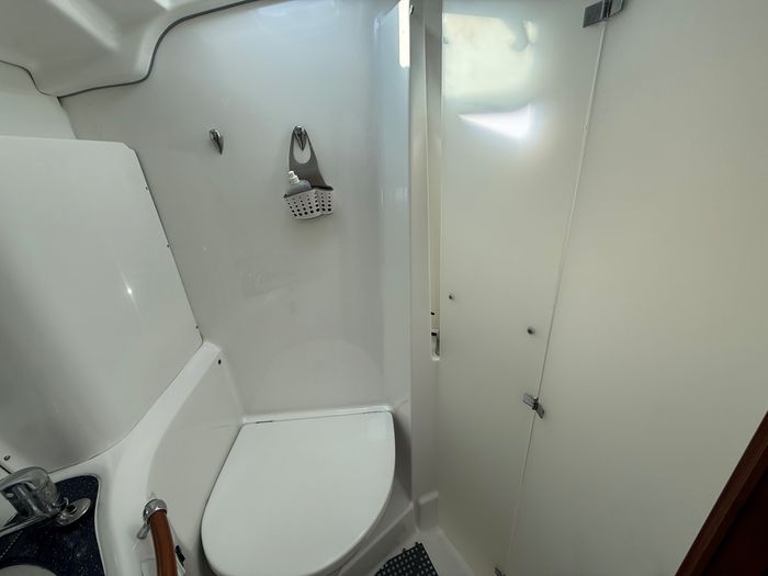 2004 Beneteau 473 Photo 19 sur 37