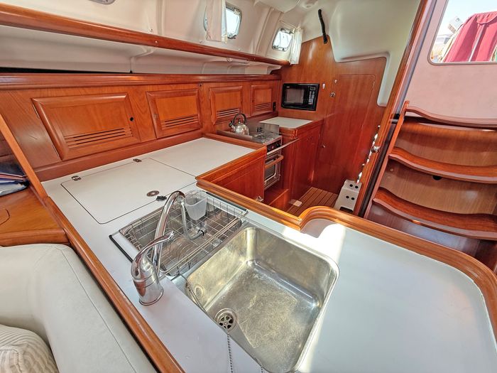 2004 Beneteau 473 Photo 10 sur 37