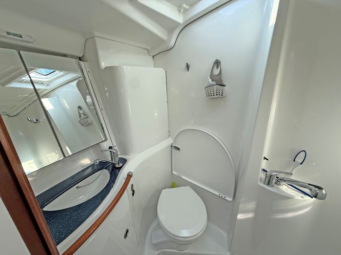2004 Beneteau 473 Photo 20 sur 37