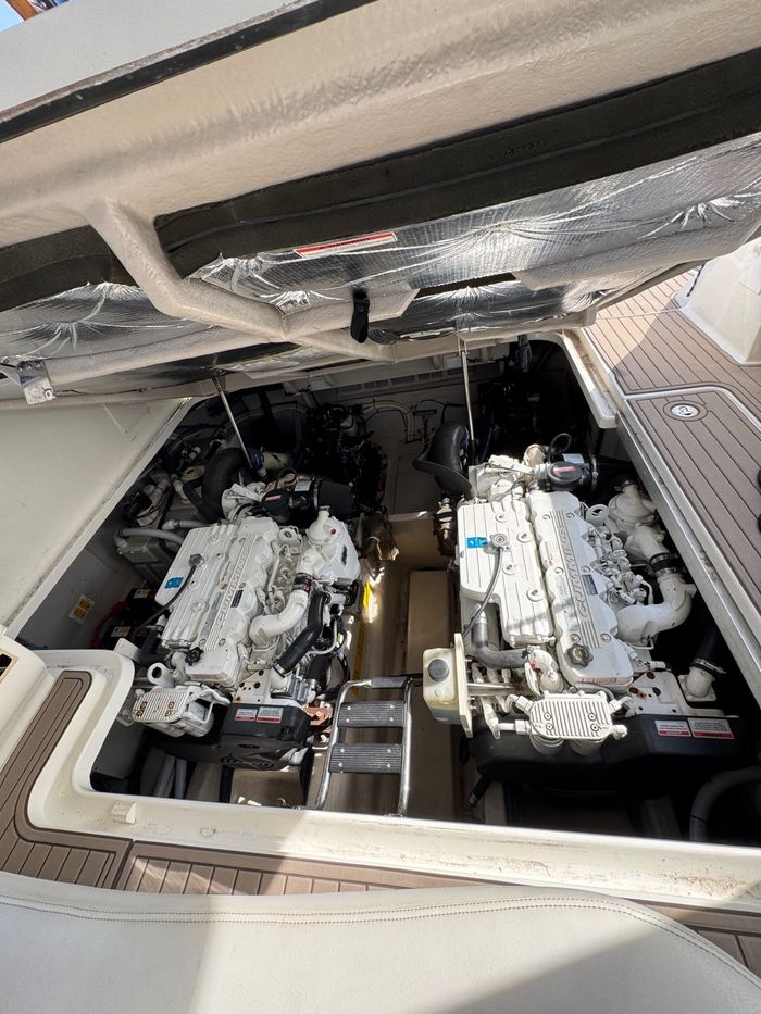 2013 Sea Ray SUNDANCER Photo 4 sur 18