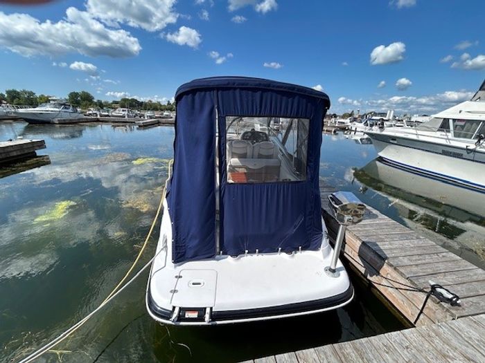 2005 Four Winns 258 Vista MC Photo 3 of 14