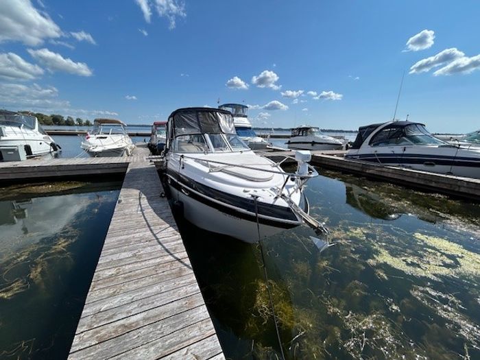 2005 Four Winns 258 Vista MC Photo 5 of 14