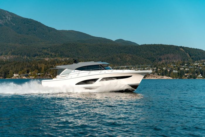 2024 Riviera 465 SUV Photo 4 of 14