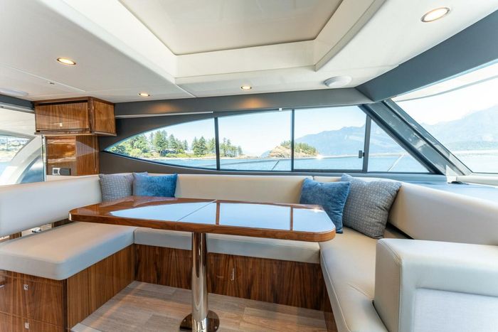 2024 Riviera 465 SUV Photo 10 of 14