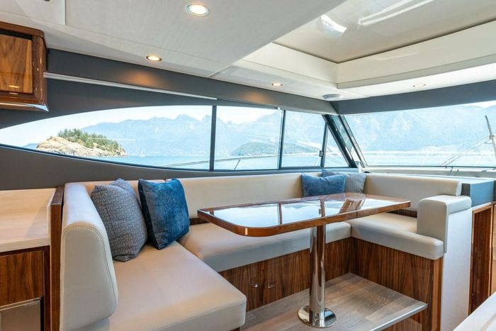 2024 Riviera 465 SUV Photo 9 of 14