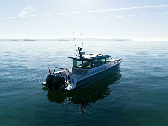 2026 Axopar 37XC Cross Cabin Photo 6 of 26