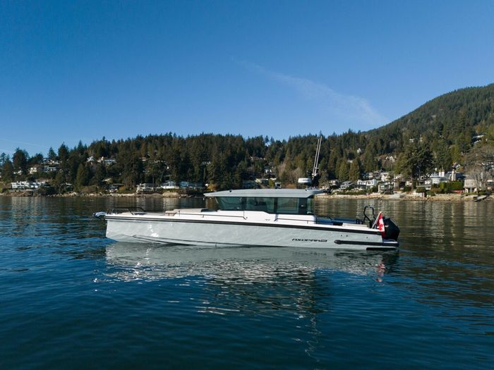 2026 Axopar 37XC Cross Cabin Photo 1 of 26