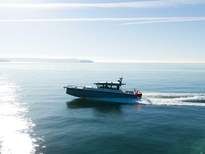 2026 Axopar 37XC Cross Cabin Photo 10 of 26