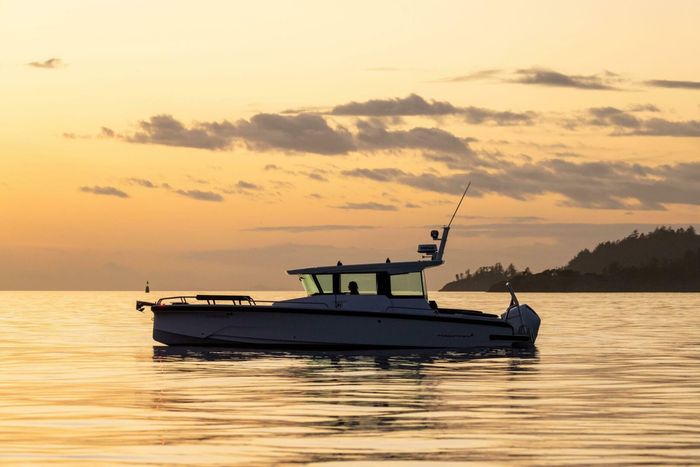 2026 Axopar Photo 7 of 15