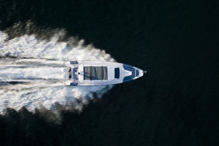 2026 Axopar Photo 8 of 15