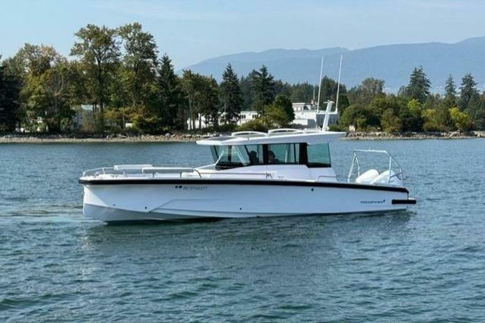 2026 Axopar Photo 6 of 15