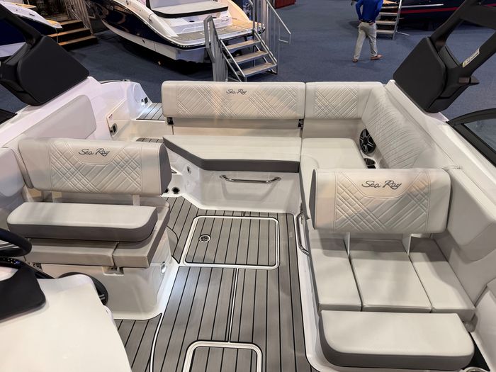 2026 Sea Ray SDX 230 Photo 11 sur 16