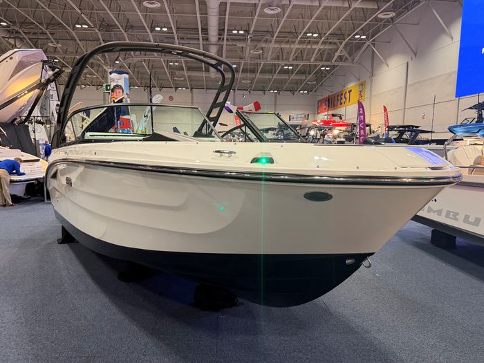 2026 Sea Ray SDX 230 Photo 5 sur 16