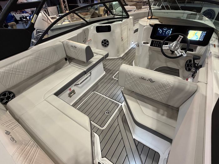 2026 Sea Ray SDX 230 Photo 15 sur 16