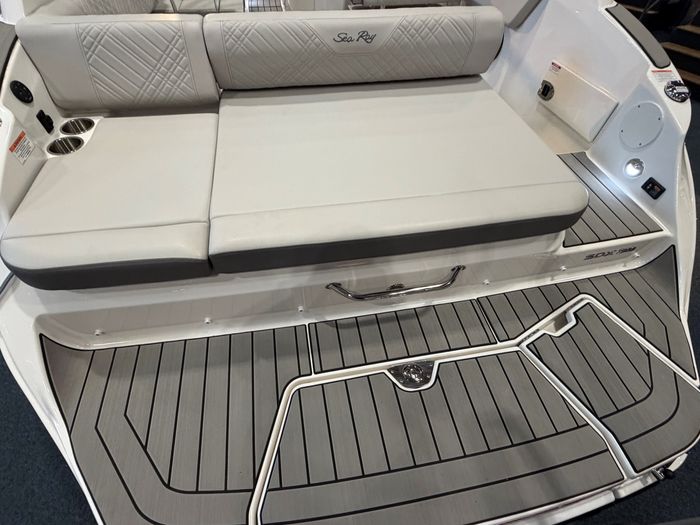 2026 Sea Ray SDX 230 Photo 16 sur 16