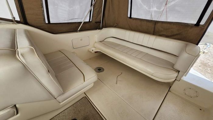1997 Sea Ray 250 Sundancer Photo 13 of 25