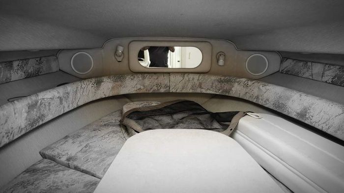 1997 Sea Ray 250 Sundancer Photo 18 of 25