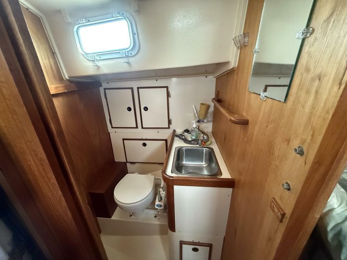 1980 Alberg 37 MKII Photo 27 of 63