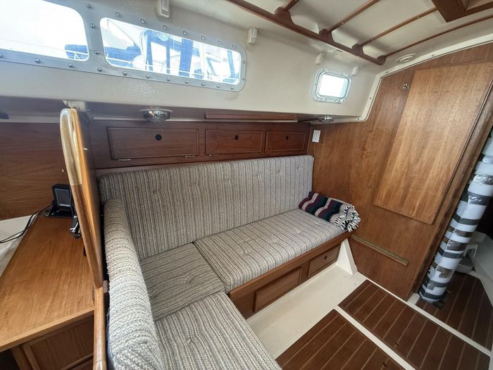 1980 Alberg 37 MKII Photo 21 of 63