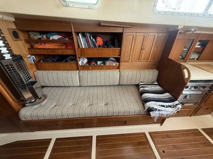 1980 Alberg 37 MKII Photo 24 of 63