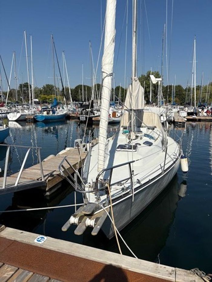 1984 C&C 35 MK III Photo 5 of 36
