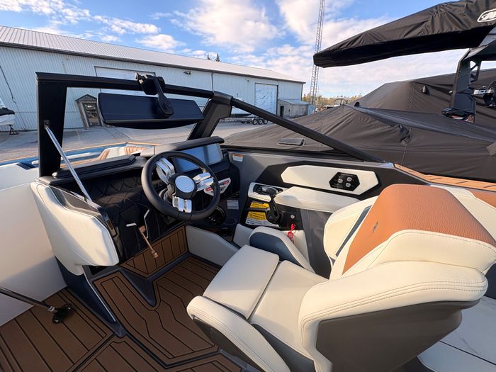 2026 Nautique S21 Photo 2 of 15