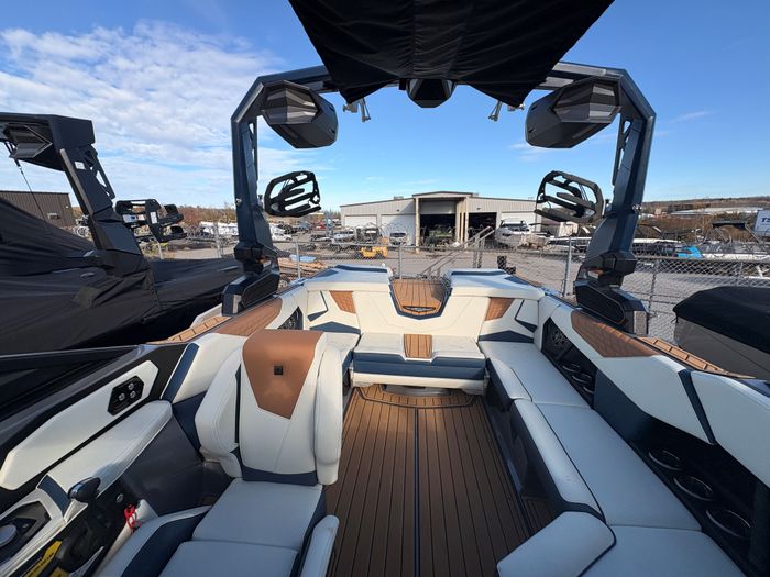 2026 Nautique S21 Photo 5 of 15