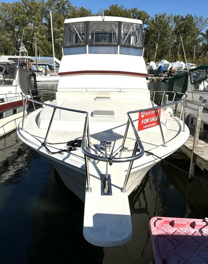 1987 Viking Yachts Motor Yacht Photo 2 sur 76