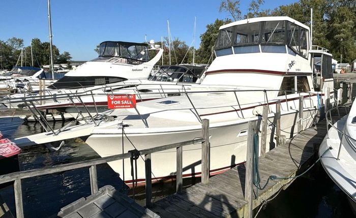 1987 Viking Yachts Motor Yacht Photo 3 sur 76