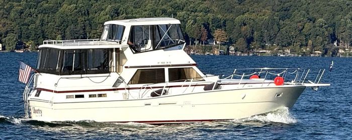 1987 Viking Yachts Motor Yacht Photo 5 sur 76