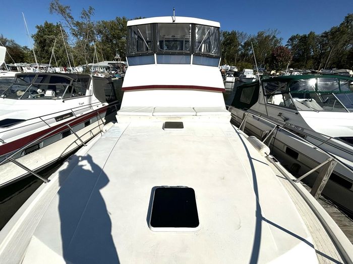 1987 Viking Yachts Motor Yacht Photo 12 sur 76