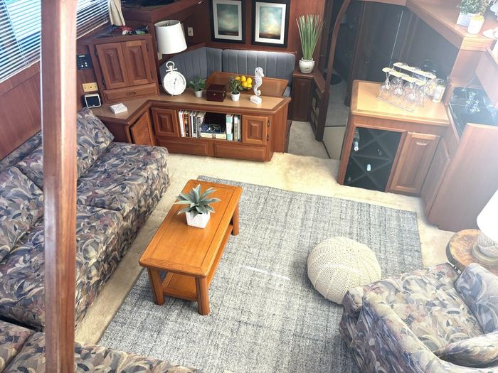1987 Viking Yachts Motor Yacht Photo 42 sur 76