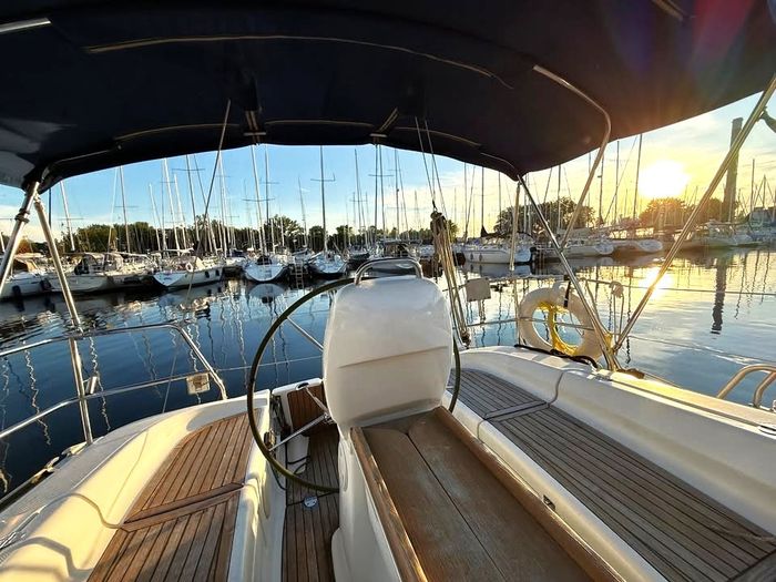 2009 Bavaria 38 Cruiser Photo 16 sur 55