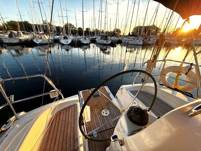 2009 Bavaria 38 Cruiser Photo 17 sur 55