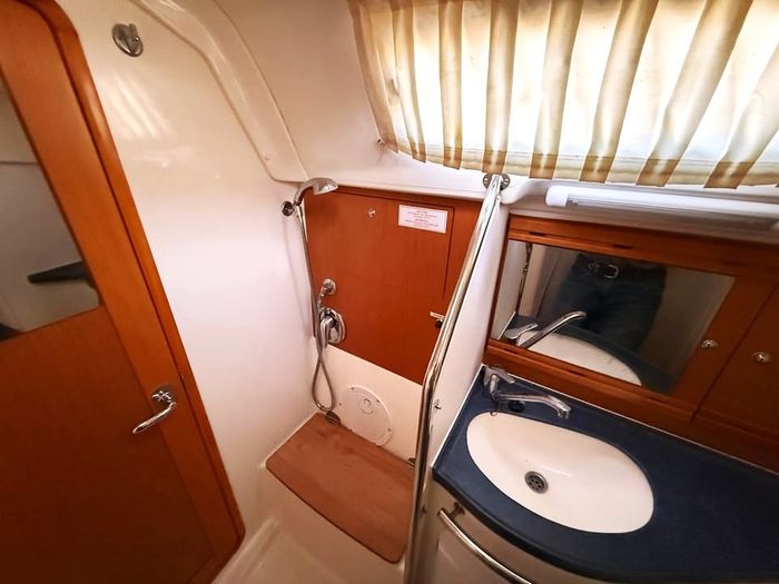 2009 Bavaria 38 Cruiser Photo 39 sur 55