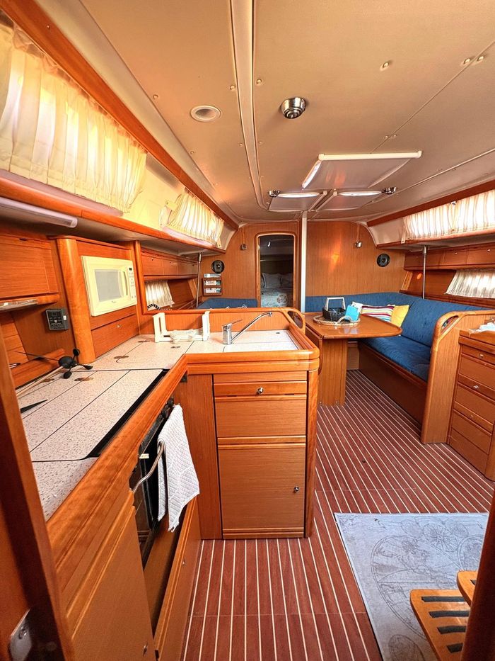 2009 Bavaria 38 Cruiser Photo 31 sur 55