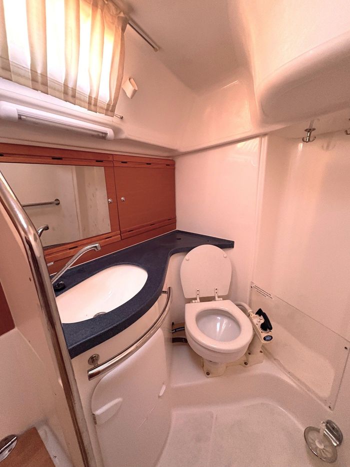 2009 Bavaria 38 Cruiser Photo 41 sur 55